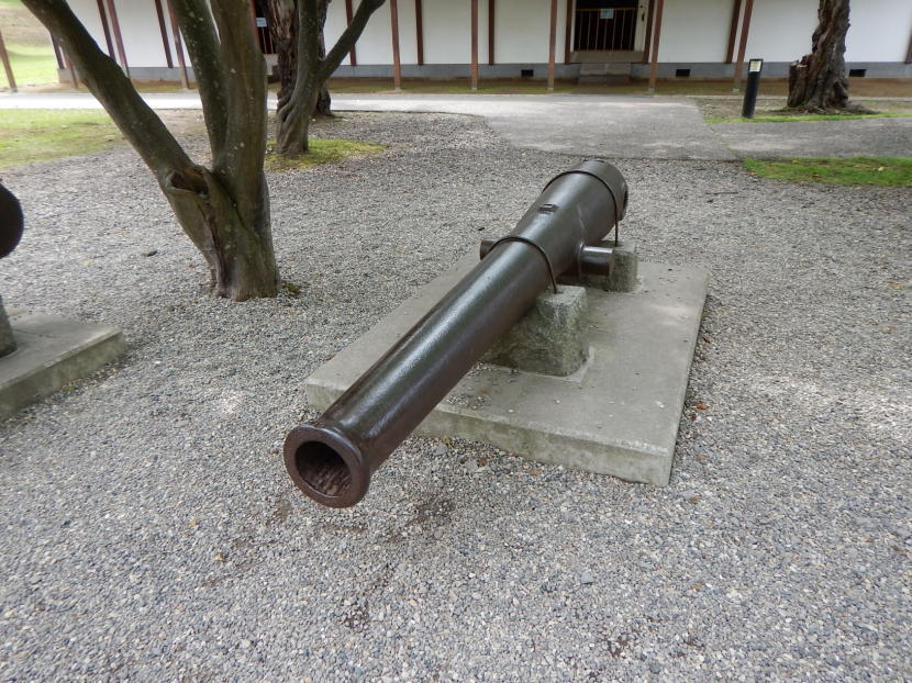 函館市内に展示の大砲 模型含む マルベリーの日記 小笠原情報箱